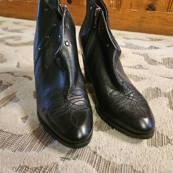 Low cut boot - Picture 6 of 7